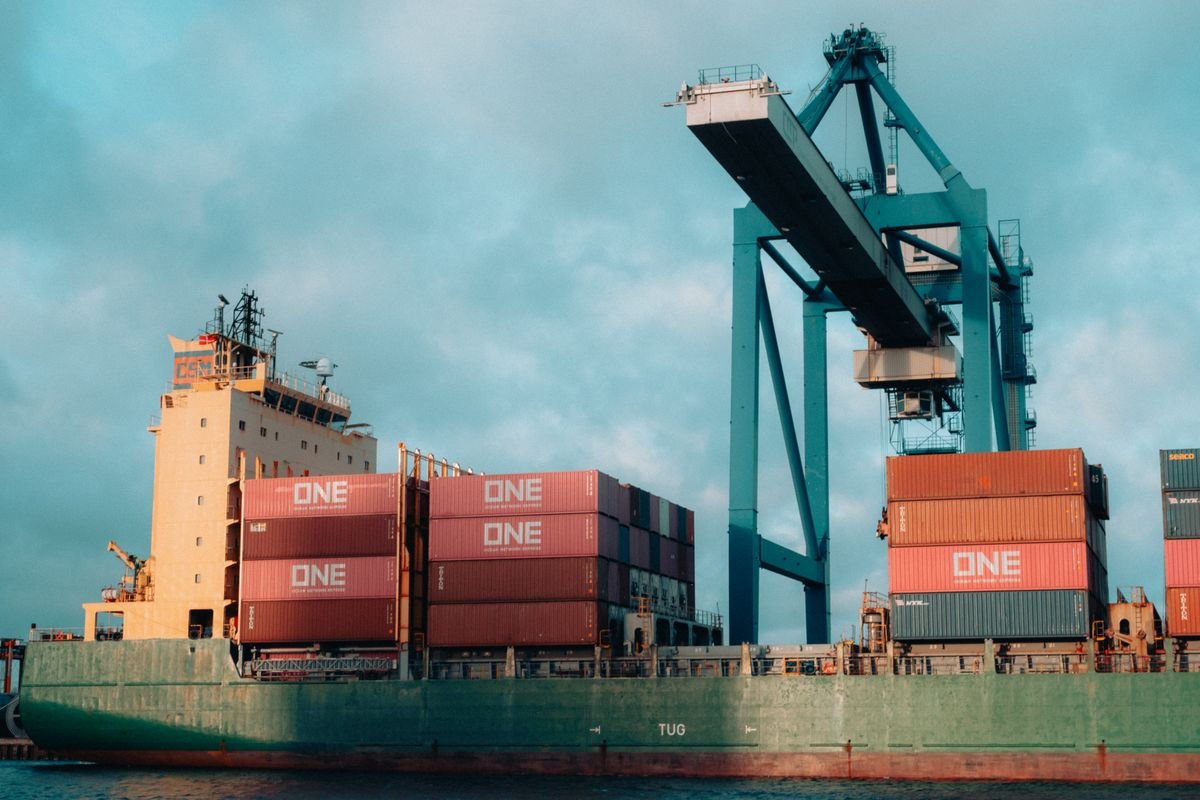 Ocean Freight Rates Cool in August 2026: What China Shippers Should Know
