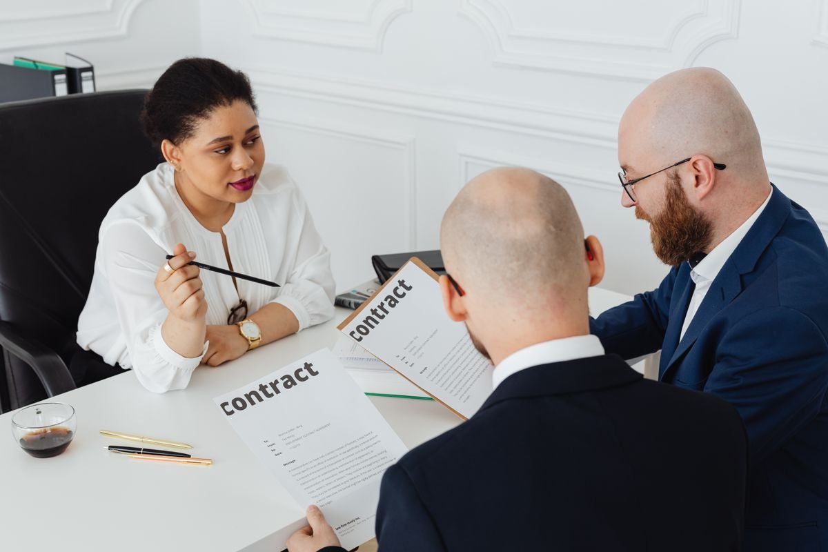 Freight Forwarding Contracts: Key Clauses Every Shipper Should Know