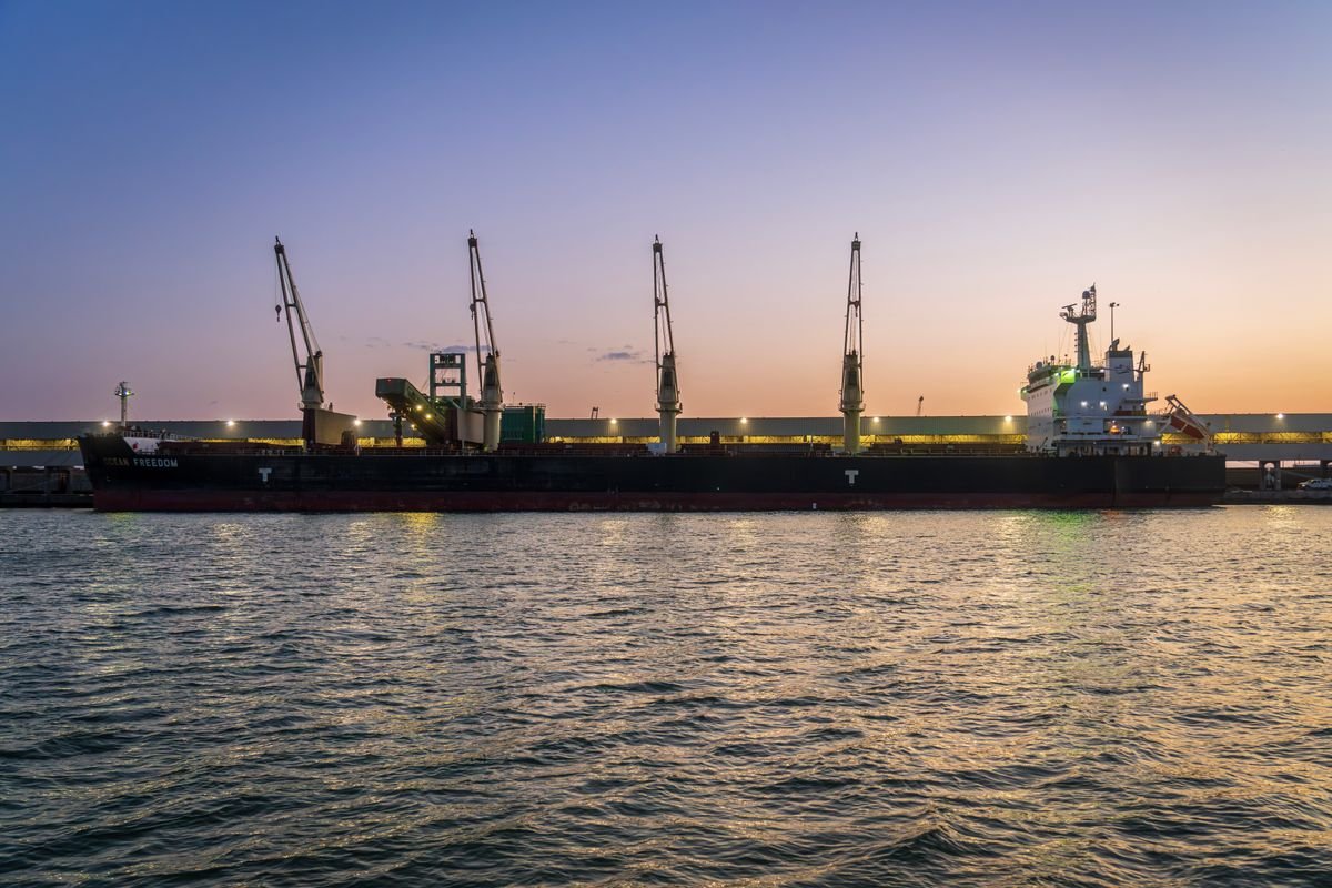 China to Saudi Arabia: Jeddah and Dammam Shipping Guide