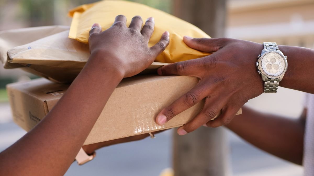 Dropshipping Logistics from China: What Sellers Should Know