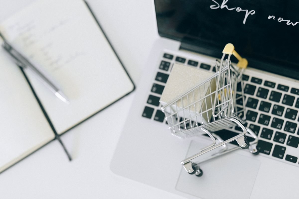 Online Freight Booking Platforms: Are They Right for Your Business?