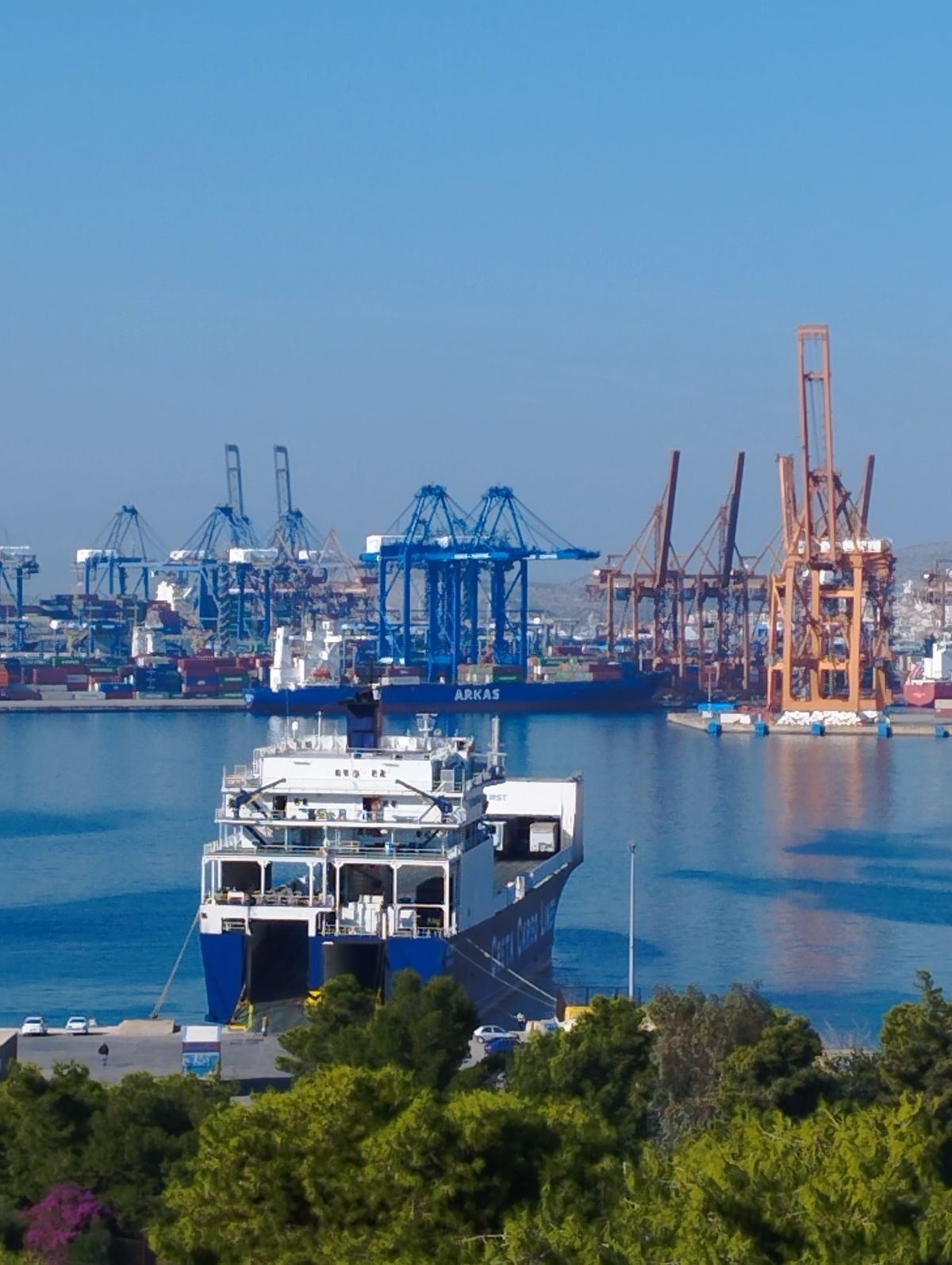 China to Greece: Piraeus Port Shipping Guide