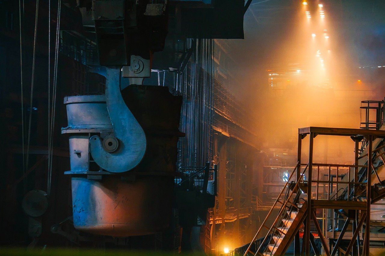 Steel mill with molten metal